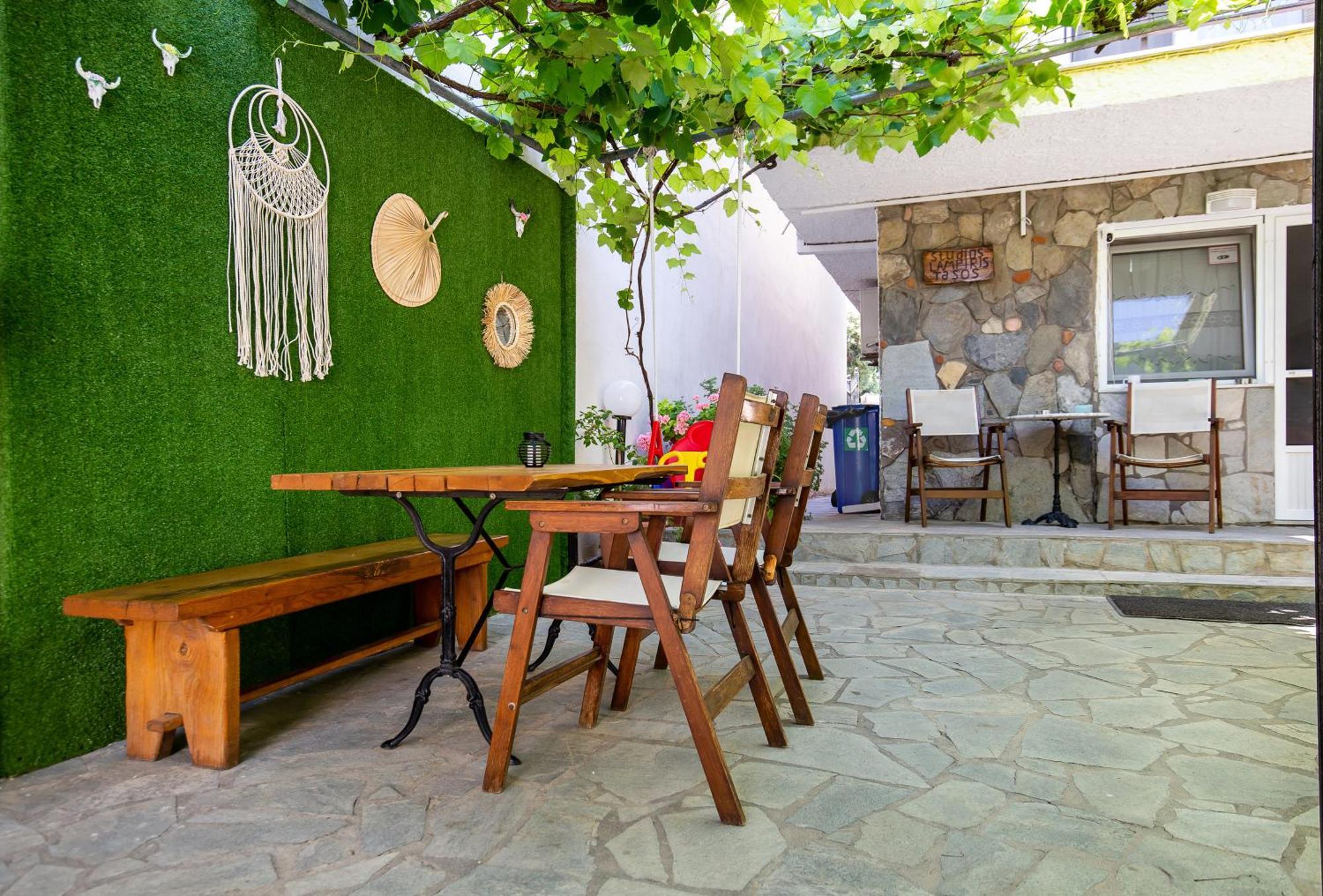 Famelia Studios Lampiris Potos Exterior photo